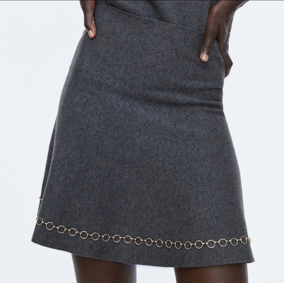 Zara Mini Grey Knit Swing Skirt - size medium - Picture 2 of 5
